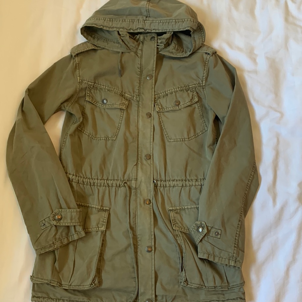 Aritzia Talula roomy olive green cotton hooded jacket w pockets EUC